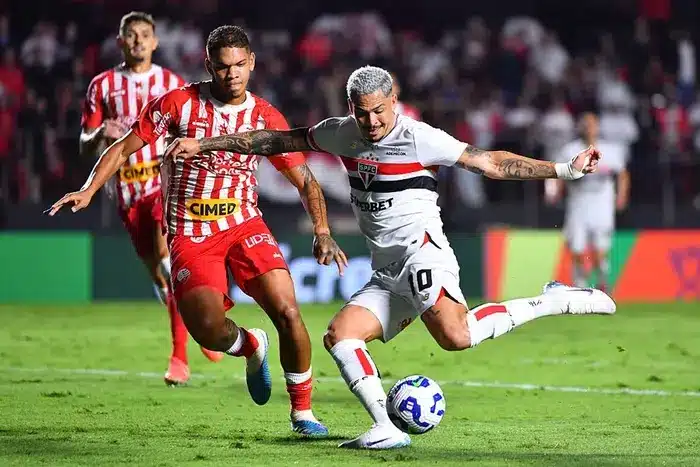 Copa do Brasil: Luciano brilha e São Paulo bate Náutico no MorumBis
