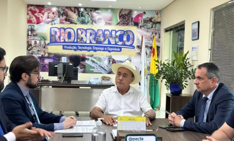 Bocalom sanciona Refis e encaminha proposta de perdão do IPTU para áreas alagadas