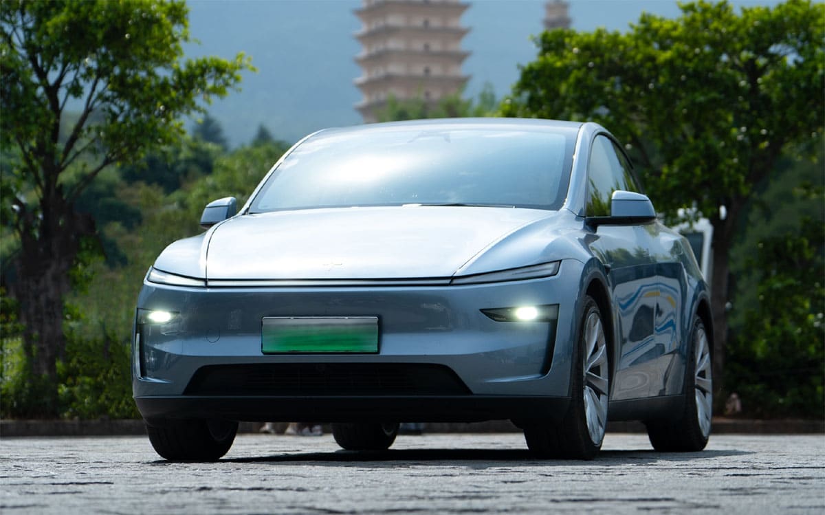 Vendas da Tesla na China sofrem queda anual de 8,56% em abril 2 Tesla acelera produção do Model Y remodelado na Gigafactory de Xangai