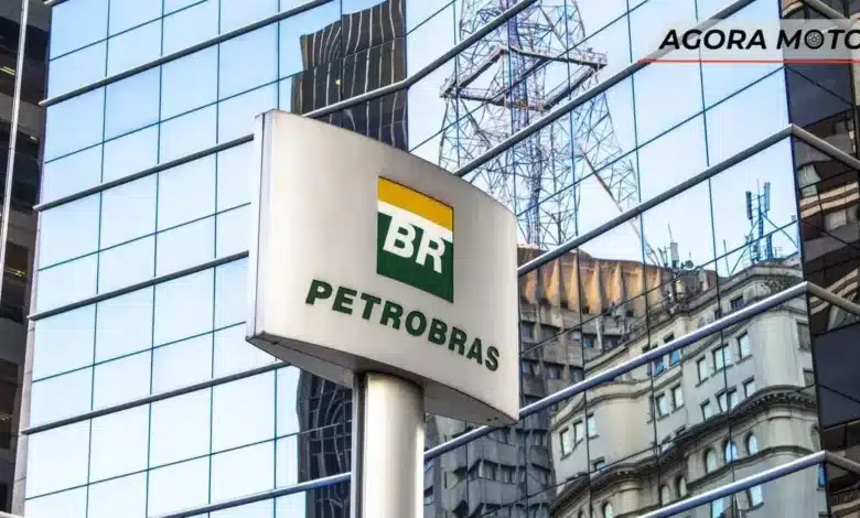 Petrobras anuncia mudança na política e redução de preços nas vésperas do governo aumentar imposto