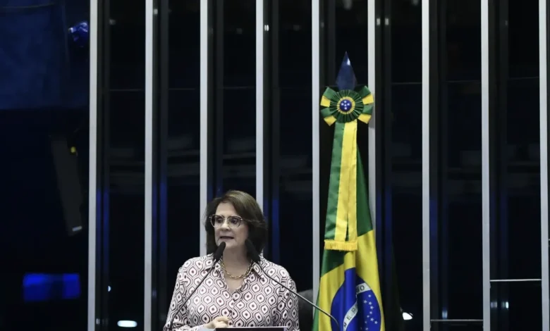 Com 259 assinaturas, oposição apresenta pedido de CPMI do INSS