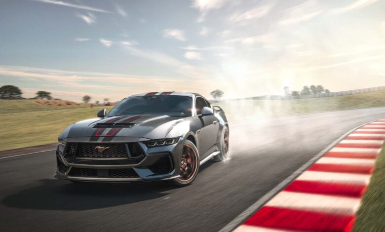 Ford Mustang GT com câmbio manual esgotou em apenas 60 minutos