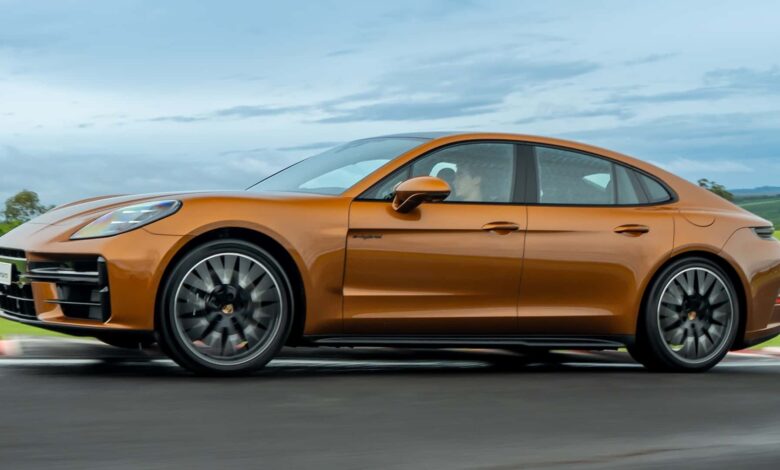 Porsche muda estratégia e aposta mais em híbridos do que em elétricos