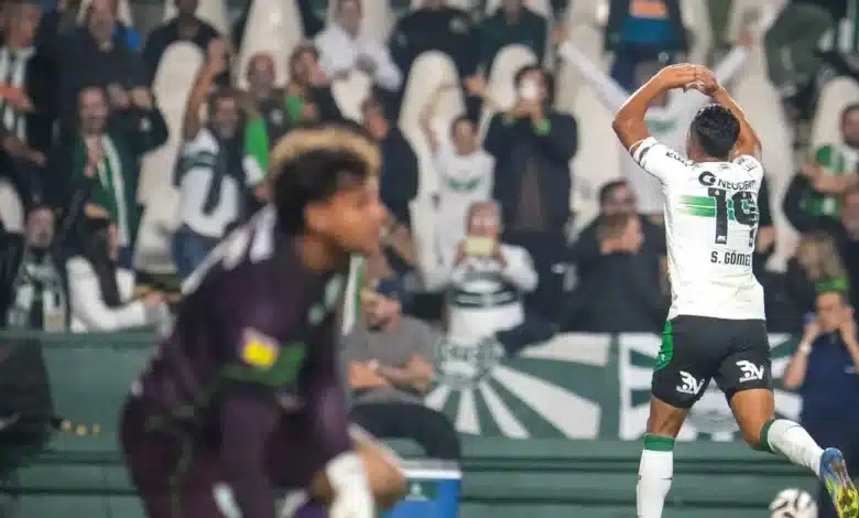Série B Em jogo tenso, Coritiba vence o América-MG no Couto