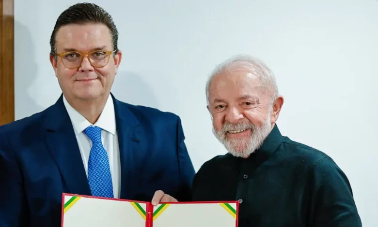 Novo ministro esteve em reunião em que governo foi alertado sobre fraude