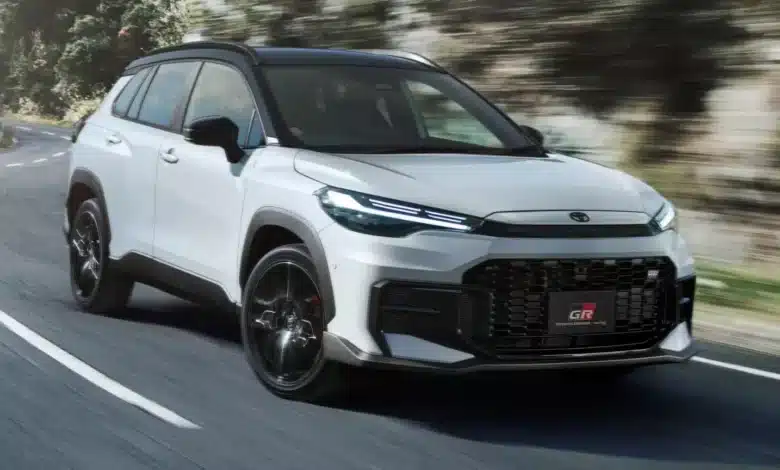 Toyota Corolla Cross renovado estreia no Japão com design exclusivo e versão GR Sport