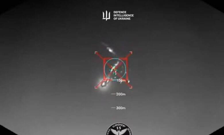 Veja momento em que drone ucraniano abate suposto caça da Rússia