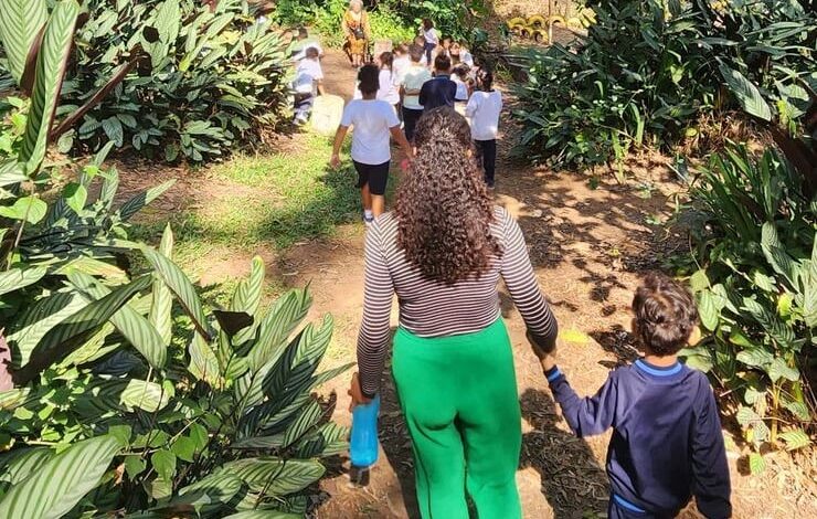 Aqui fala uma mãe: não tirem nosso diretor