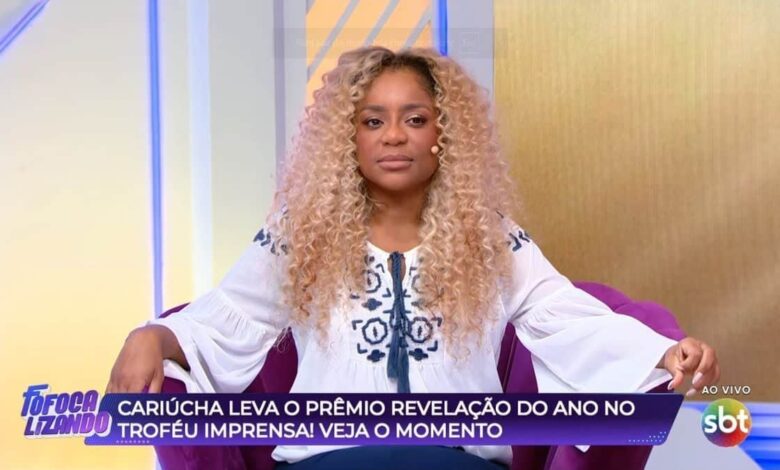 Cariúcha desabafa ao vivo e revela por que pediu para sair do "Fofocalizando": "Eu estava sufocada!"