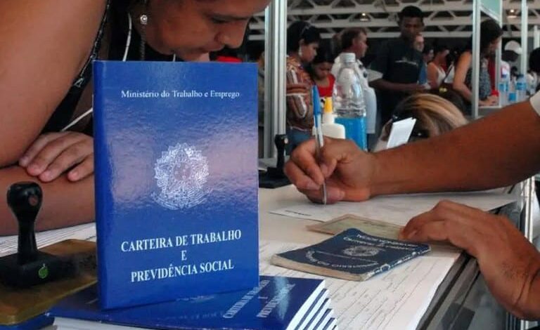 Sines ofertam mais de 620 vagas nesta sexta-feira em Manaus