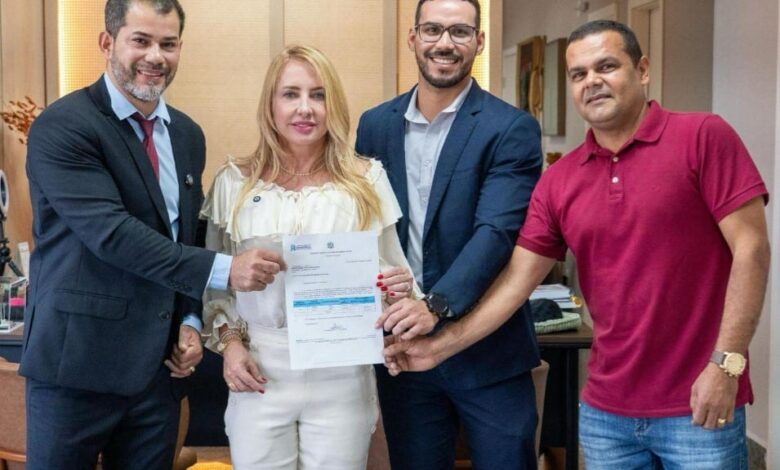Após três meses de atraso, prefeitura paga empresa que emprega médicos nas UPAs - Política