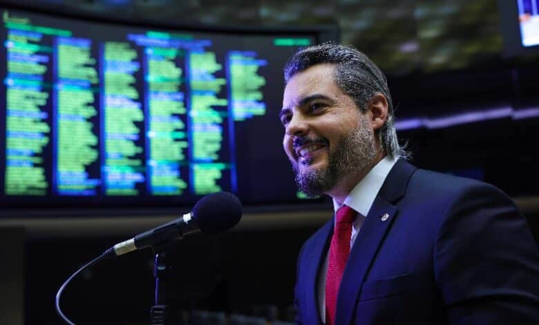 Congresso derruba veto e aprova laudo permanente para pessoas com deficiência - Política