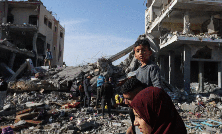 Israel intensifica bombardeios em Gaza e mata 82 palestinos em um único dia