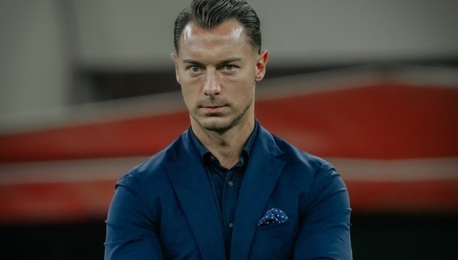 Yaisleh Presses Al-Ahli Management for the Departure of This Quartet