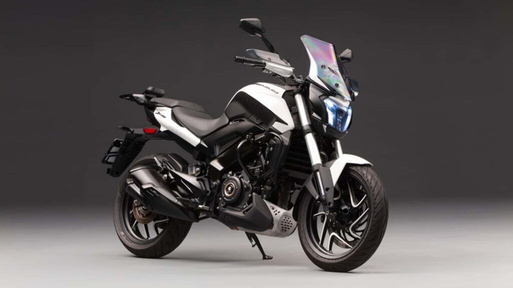 Bajaj Dominar 400 ganha duas novas opções de cores; veja os preços