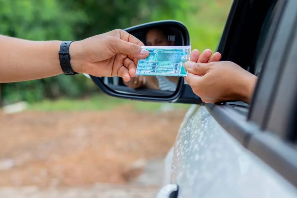 Você precisa ficar atento com um novo aviso sobre a CNH, caso tenha o nome sujo no mercado.