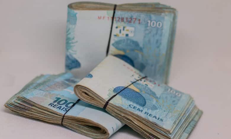 Até 9 empréstimos, mas apenas uma dívida. Novas regras do governo liberam possibilidades ampliadas para os trabalhadores; entenda como.