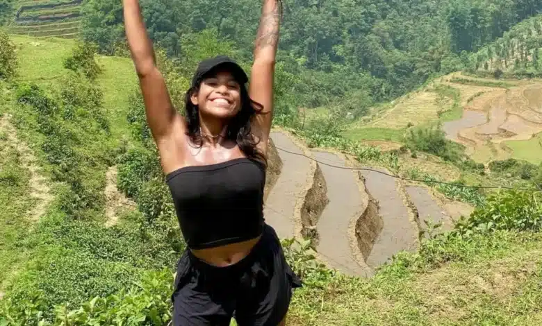 Juliana Martins está a espera de resgate há mais de 50 horas após sofrer queda de vulcão