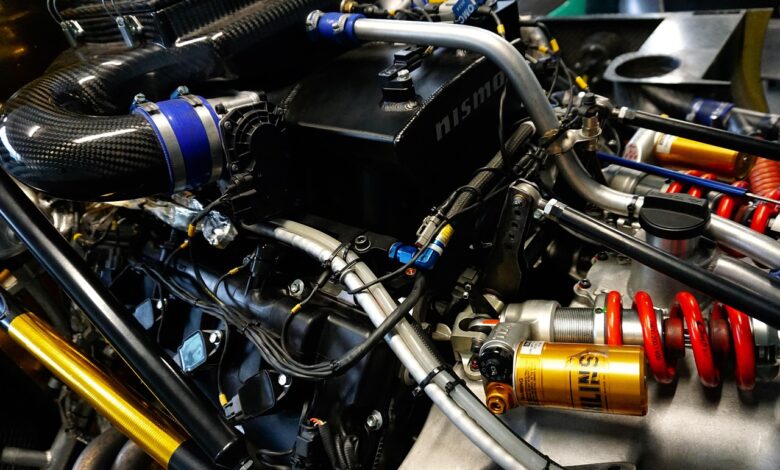 O motor da Bugatti Chiron precisa de 10 radiadores para manter funcionando sem risco de derreter; veja os detalhes dessa super máquina da engenharia automotiva.