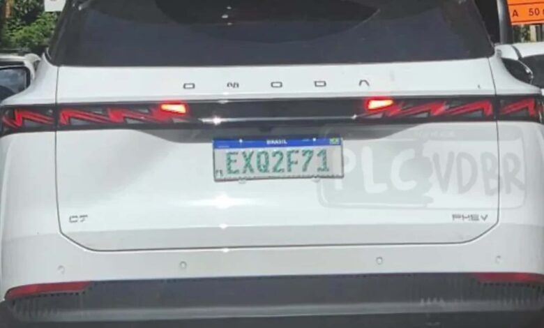 próximo SUV da Omoda, C7 é visto rodando por SP