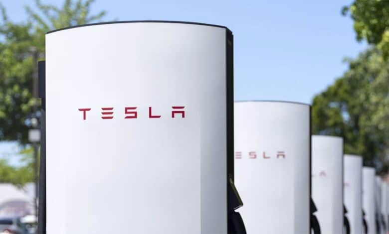 Tesla ativa primeiros Superchargers V4 na China – Fipe Carros