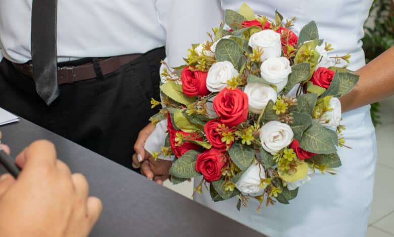 Quer casar na praia? Chegou sua hora e com a ajuda da prefeitura você pode conseguir por um valor bem atrativa.