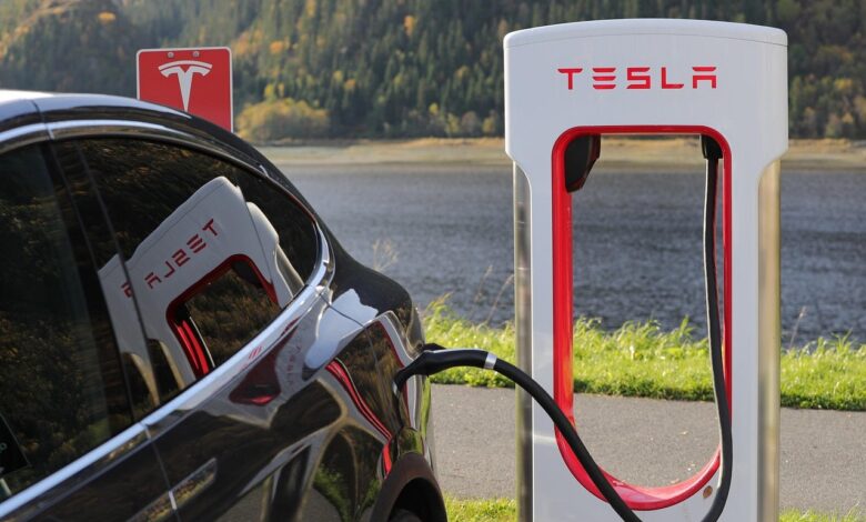 O único problema do carro elétrico no Brasil não resume ao preço e o maior motivo para muitos não comprarem pode ser outro; entenda.