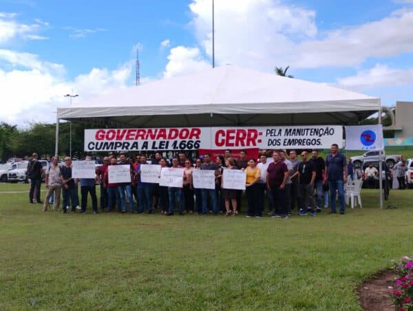 Tribunal Regional do Trabalho suspende demissão em massa de servidores concursados da Cerr