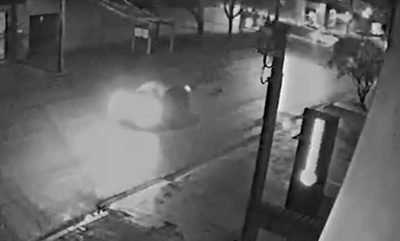 Imagem flagra forte batida na Rua Cuiabá em Cascavel | CGN