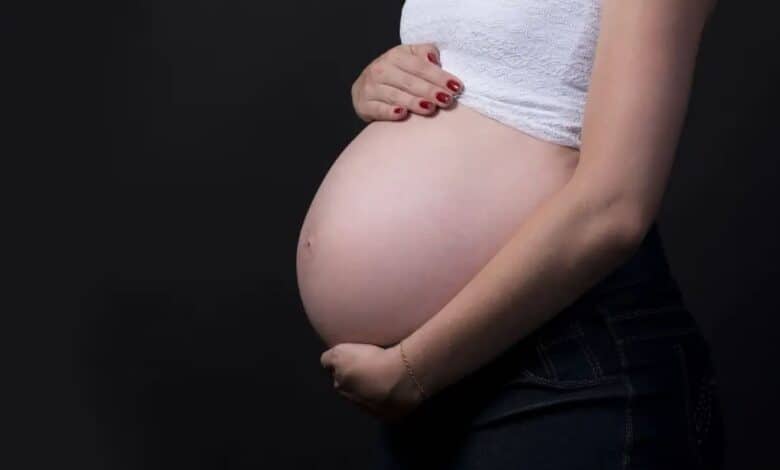 Grávida é agredida com socos e chutes na barriga em Manaus; ex é preso