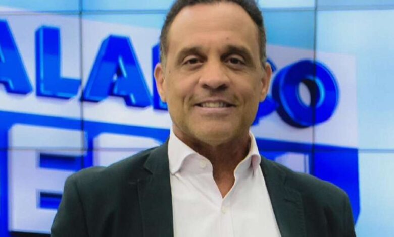 Record demite Bocão, apresentador do Balanço Geral, após 17 anos