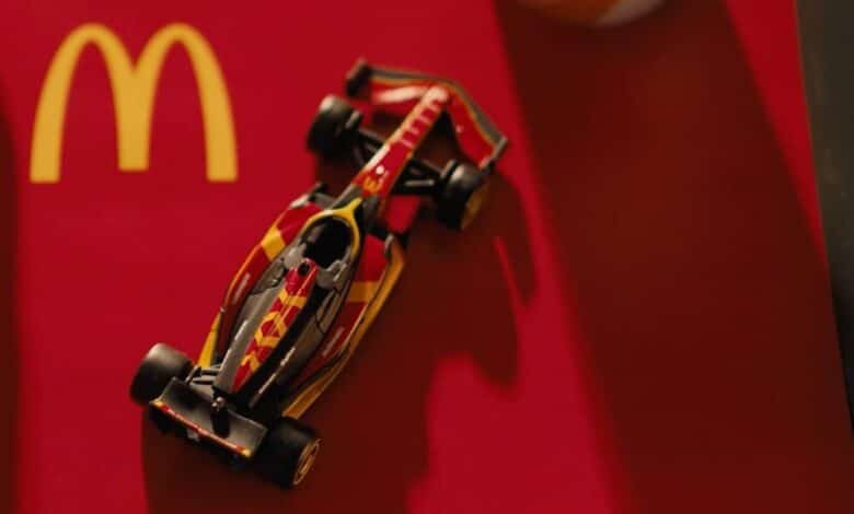 F1:McDonalds revela preço das miniaturas dos carros do filme 'F1'