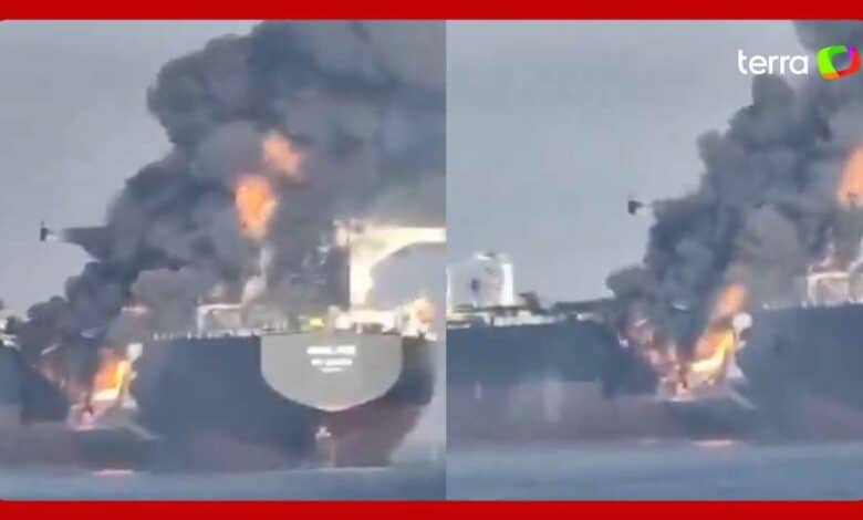 Navios petroleiros colidem e um deles pega fogo entre Irã e Emirados Árabes