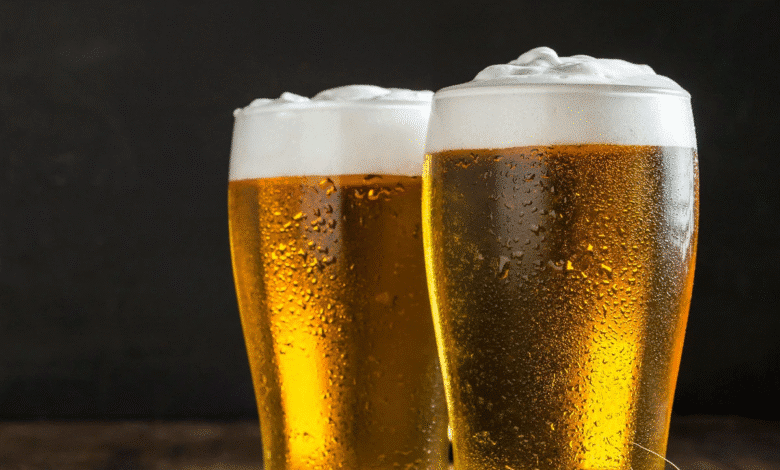Ex-funcionário diz que era obrigado a beber 4L de cerveja por dia e processa Ambev