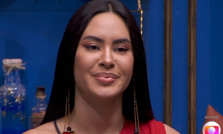 Coordenadora de cultura de Parintins ataca Isabelle Nogueira nas redes