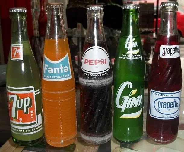 Onde foram parar? As marcas de refrigerante que fizeram sucesso e sumiram!