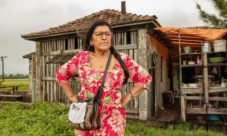 Lurdes (Regina Casé). Foto: Victor Pollak/TV Globo