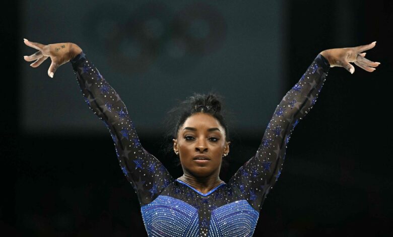 Simone Biles desativa perfil do X após briga com atleta sobre comentários transfóbicos