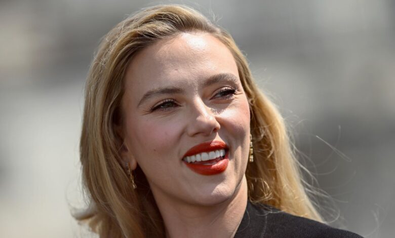 Scarlett Johansson Pairs an Itty Bitty Skirt With Millennial Hair