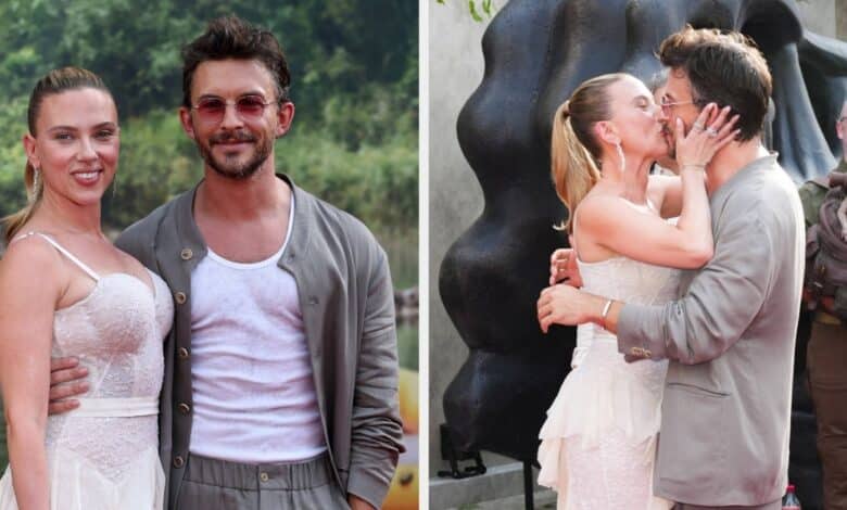 Scarlett Johansson, Jonathan Bailey Kiss