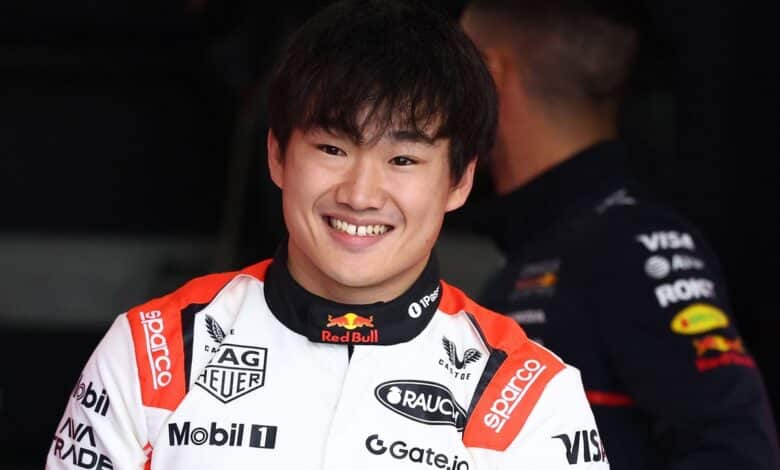 Tsunoda reclama de excesso de ultrapassagens de Pitt no filme F1