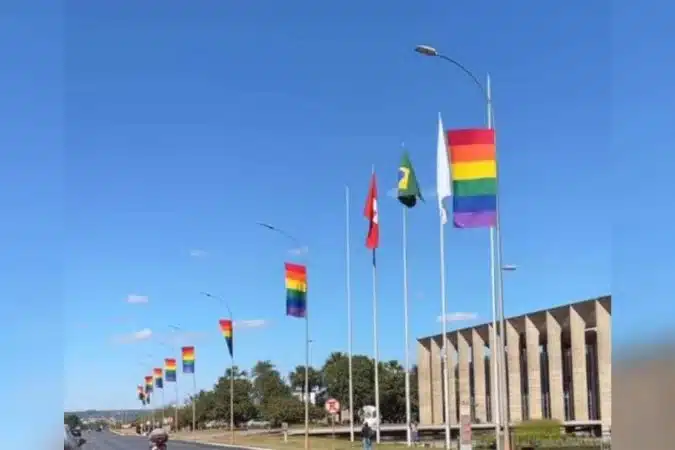 Brasília celebra a 26ª Parada do Orgulho LGBT+ neste domingo (6)