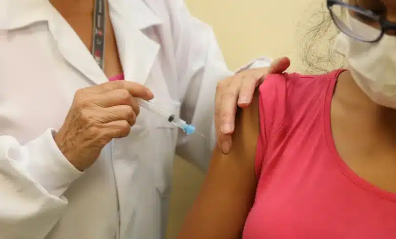 Prefeitura de PG remaneja doses da vacina da gripe a partir desta terça