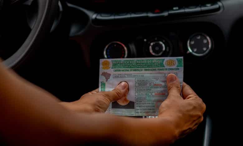 Descubra como um alerta do Detran a respeito da sua CNH que pode causar sua falência bem antes da hora.