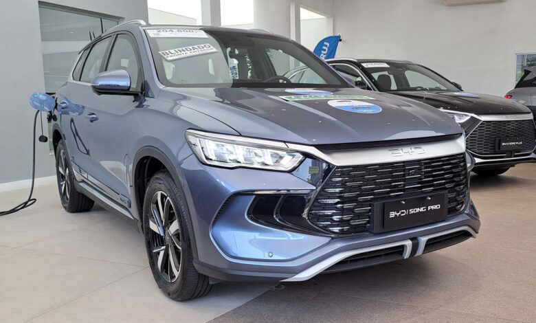 BYD Song Pro 2026 recebe ADAS mais completo e cor preta