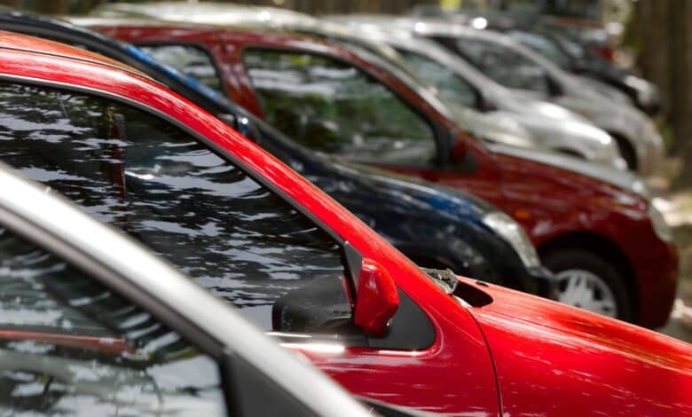 Carros usados que continuam sendo um ótimo negócio existem e estão cada vez mais sendo procurados no Brasil; veja quais são eles para fazer um bom negócio.