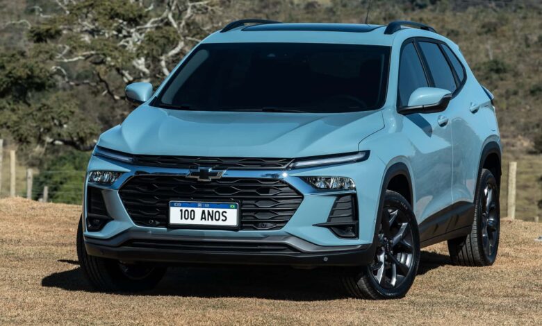 Chevrolet Onix e Tracker 100 anos são lançados oficialmente