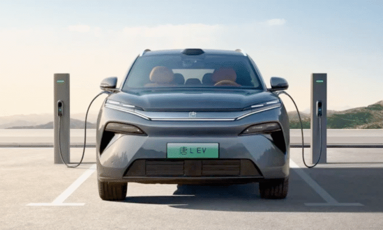Europa avalia banir carros a combustão de locadoras até 2035