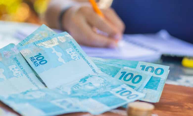 Energia elétrica pode te dar um susto nas finança deste mês e a culpa é sua por não conhecer a capacidade de alguns itens domésticos.