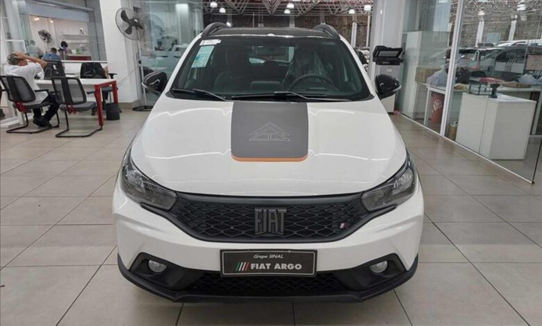 Fiat Argo Trekking CVT 2026: preço, ficha técnica e itens de série